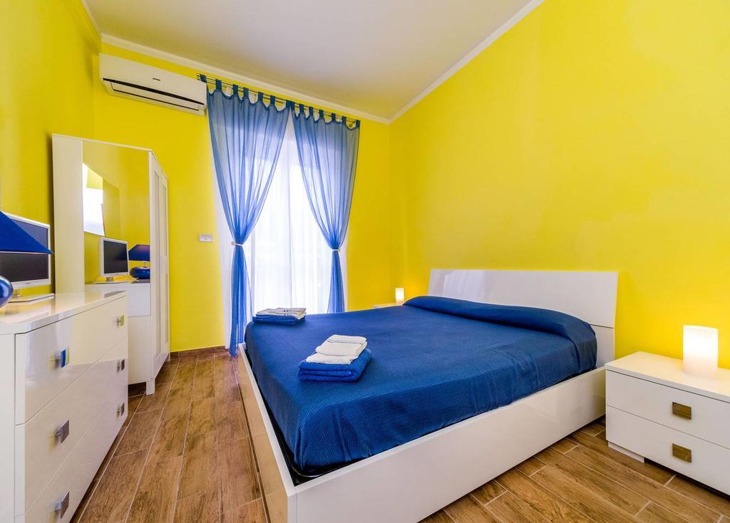 Attic Apartment Rapallo Chambre photo