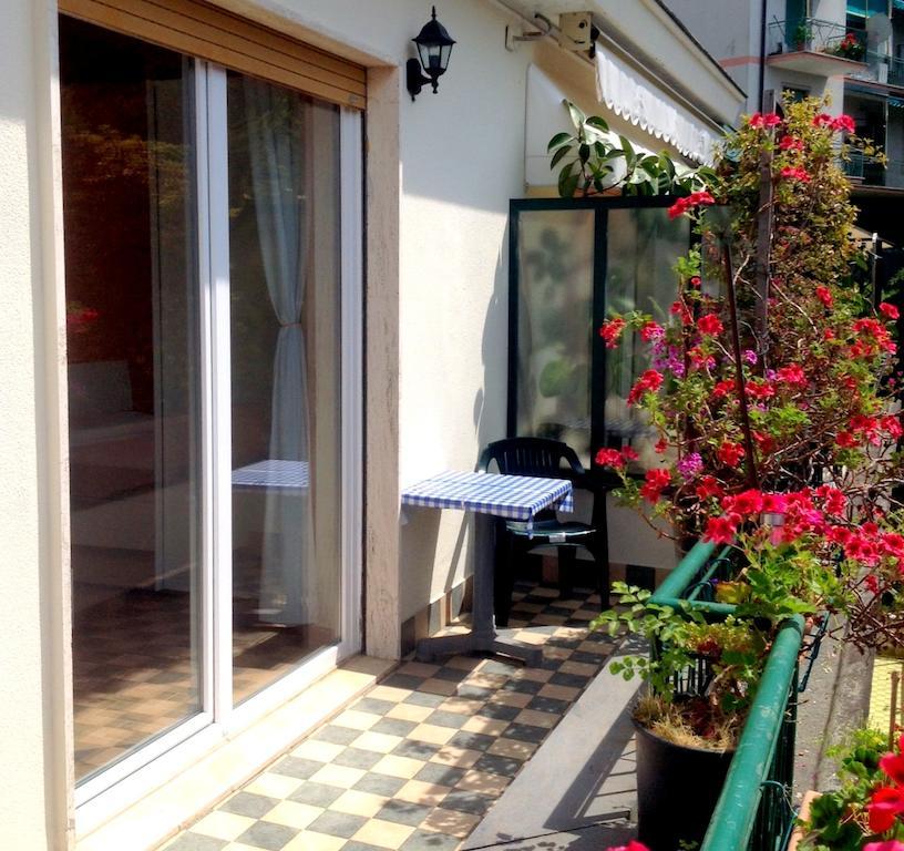 Attic Apartment Rapallo Chambre photo